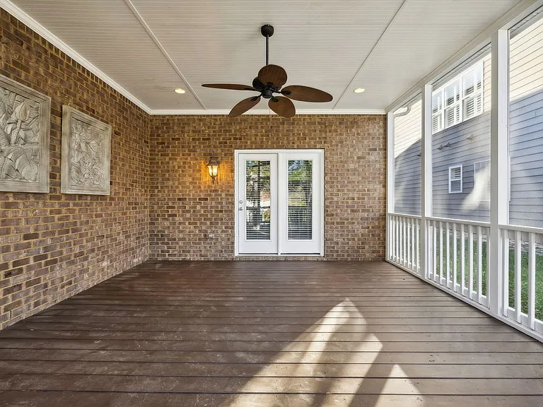 524 Pennystone Dr — Photo 36