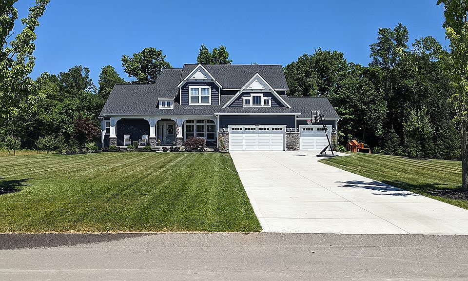 1st image of 6849 Golden View Dr SE