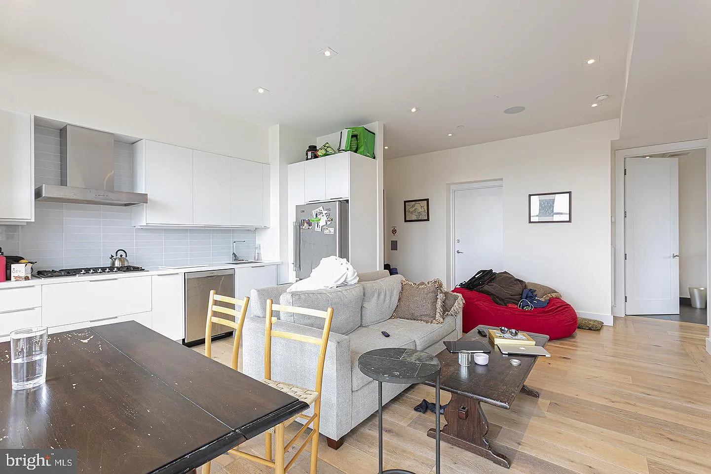 1 bed, 1.0 bath, $2,395 — Photo 2