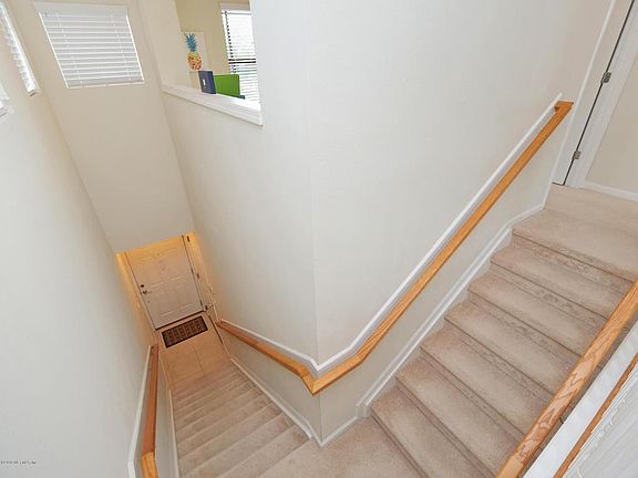 4th image of 16 Fawn Gully Ln #H