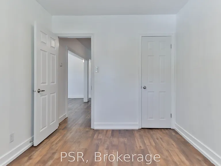 170 Holborne Ave #2 — Photo 9