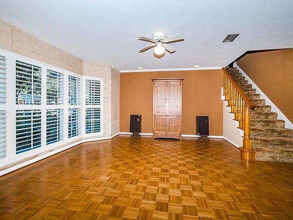 3rd image of 4911 N Shirley Dr