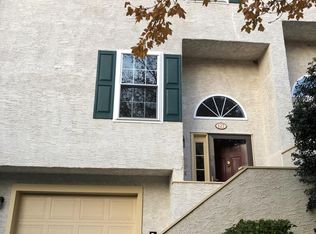 127 Whispering Oaks Dr #2105, West Chester, PA 19382
