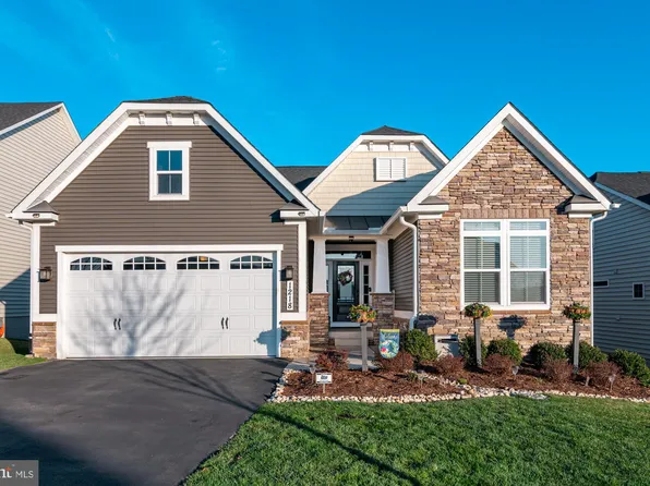 1218 Tide Lock St, Brunswick, MD 21716