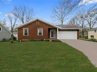 315 S Mosley Rd, Saint Louis, MO 63141