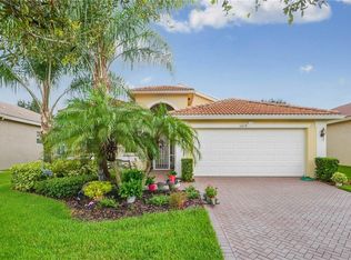 16018 Golden Lakes Dr, Wimauma, FL 33598