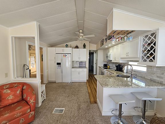 5th image of 7125 Fruitville Rd #1463
