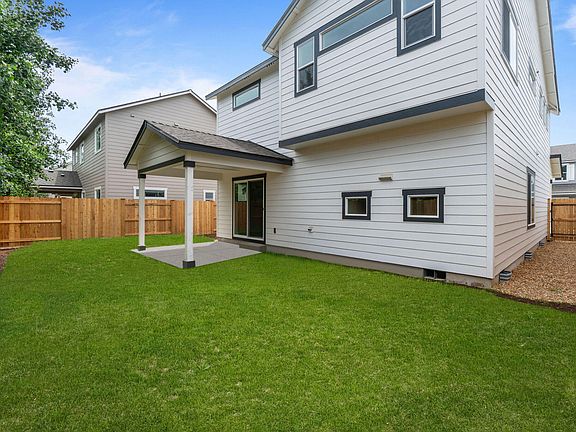 4th image of 61652 SE Evie Dr Lot 20
