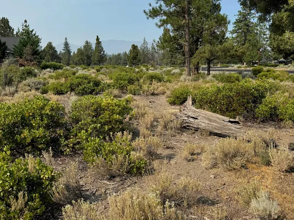 8 Rockwood Rd #173, Weed, CA 96094