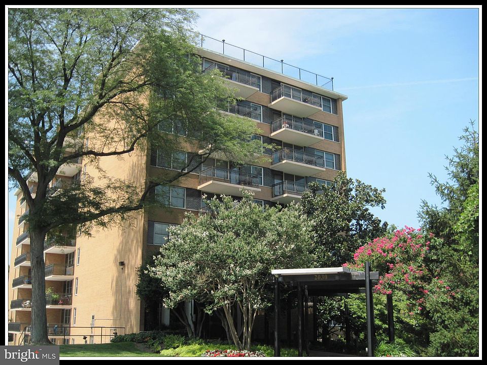 1st image of 2030 N Adams St APT 901