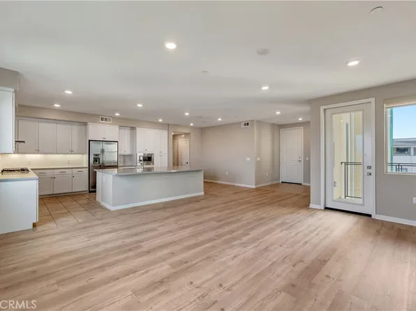 105 Bowery, Irvine, CA 92612