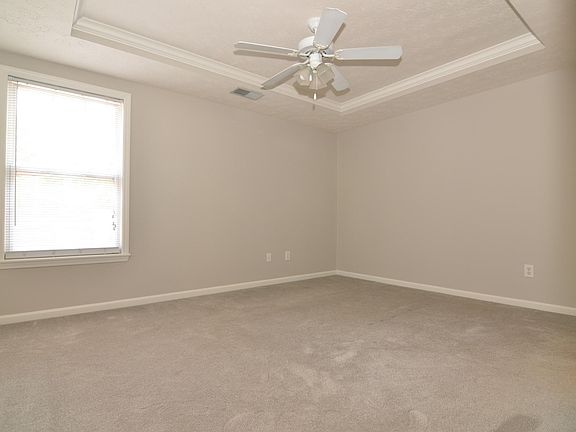 2nd image of 829 Garden Pointe Dr