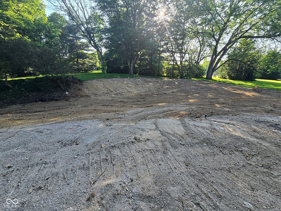 2nd image of 747 Santee Dr