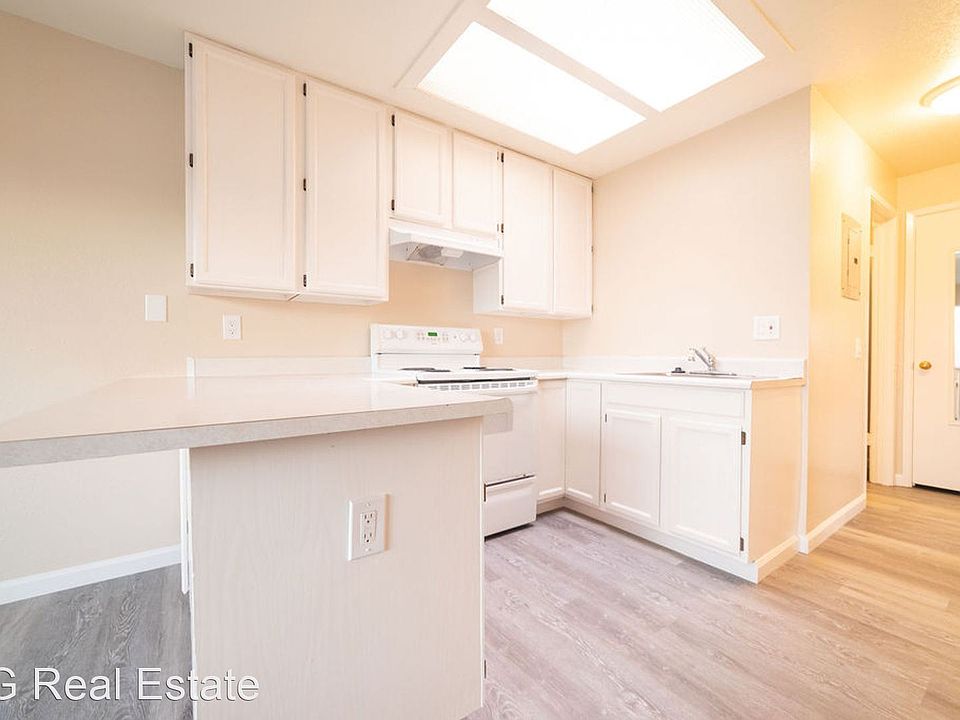 1st image of 21063 Royal Ave APT 6