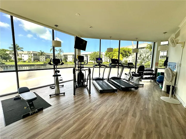 788 Park Shore Dr #D20 — Photo 24