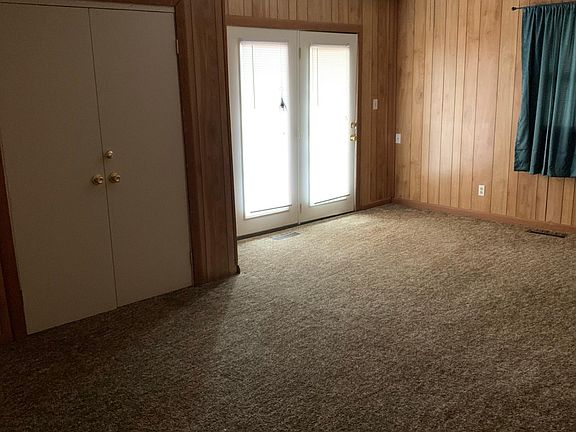 2nd image of 600 N Crownpoint Dr
