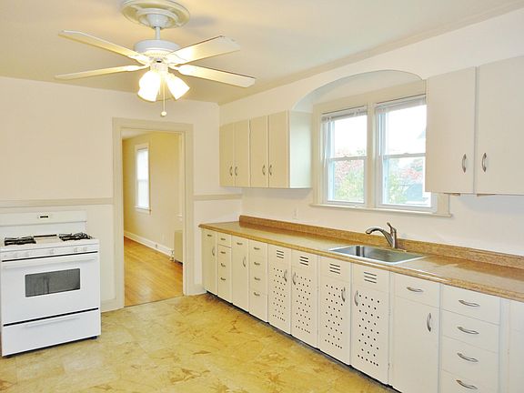 2nd image of 307 Lincoln Ave Floor 2