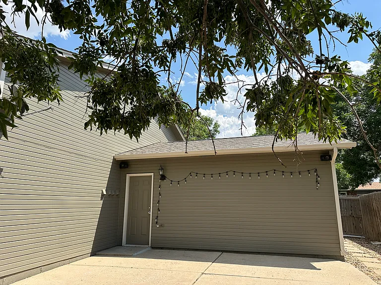 19599 E Purdue Cir — Photo 18