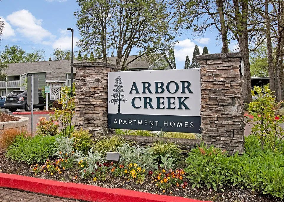 Arbor Creek Apartments
