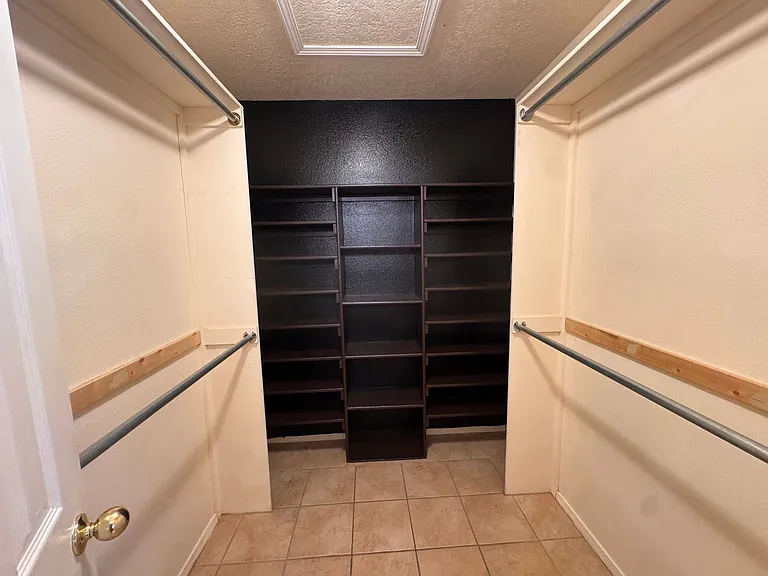 9701 Tapatio Dr NW — Photo 15