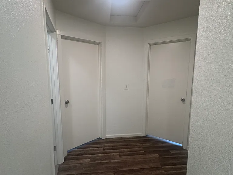 1517 N Millbrook Ave — Photo 12