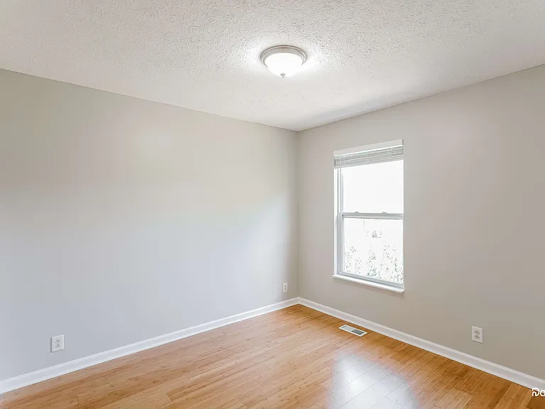 1896 Brookmeadow Ln — Photo 13