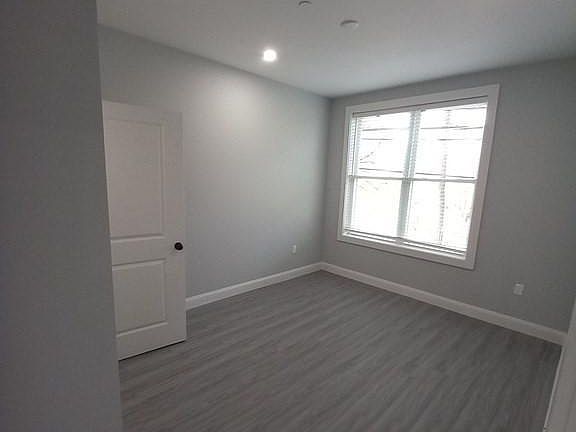 4th image of 247 Washington Ave #35R