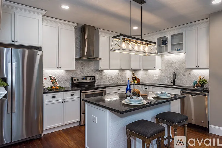 41 Green St — Photo 15