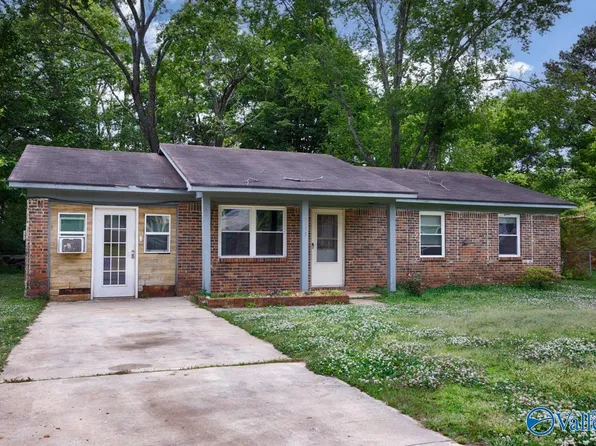2617 Rita Ln NW, Huntsville, AL 35810