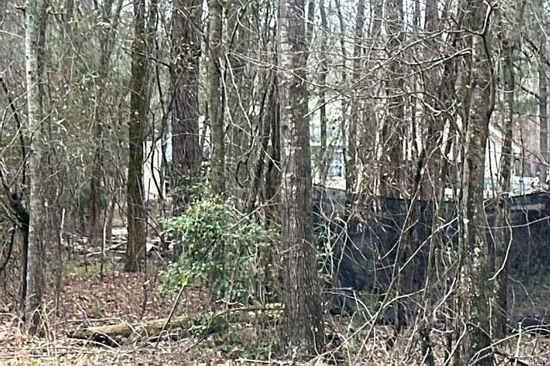 1st image of 333 Jewell Rd