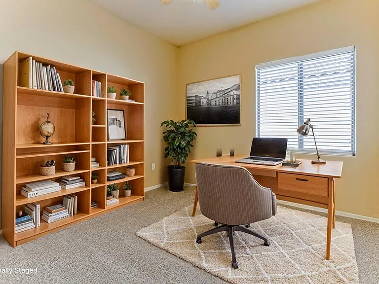 2081 E Runaway Bay Pl — Photo 16