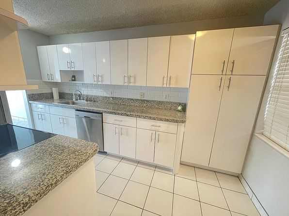 3120 N Pine Island Rd APT 103