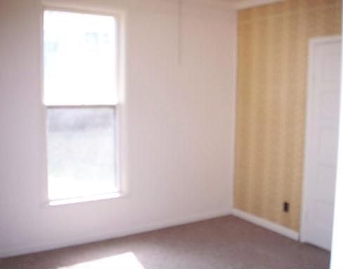 4th image of 305 N Macarthur Ave