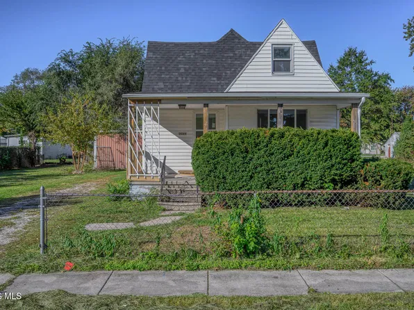 2045 La France St, Oregon, OH 43616