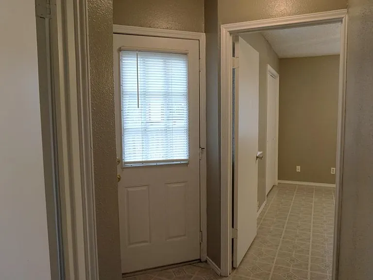 6320 Waddesdon Wood — Photo 21