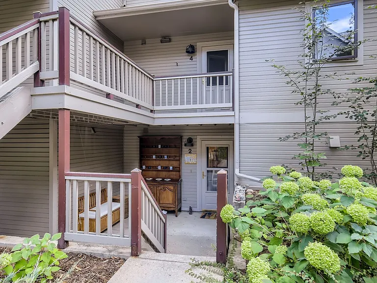 251 Pearl St #2 — Photo 24