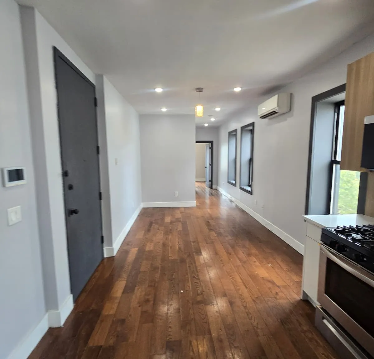 2 bed, $2,500 — Photo 2