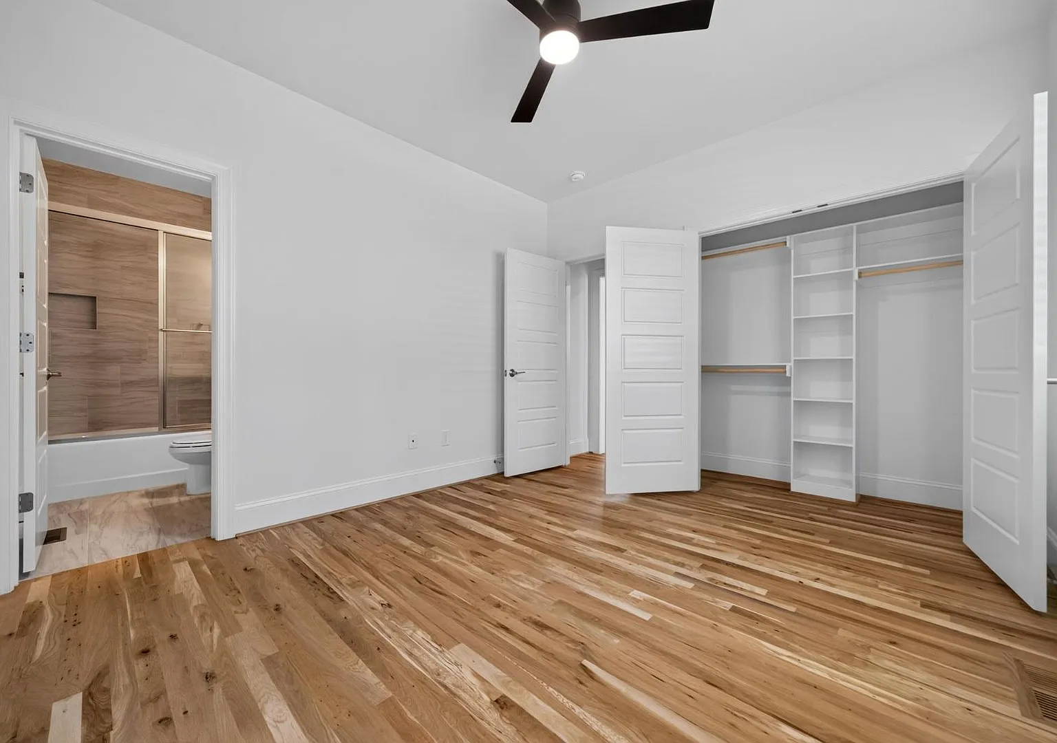 3807 Burt Dr — Photo 4