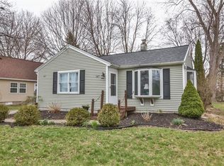 157 Lowden Point Rd, Rochester, NY 14612