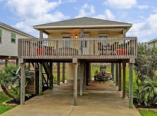 1114 Treaty Dr, Surfside Beach, TX 77541