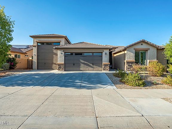 3rd image of 15972 W POINSETTIA Drive