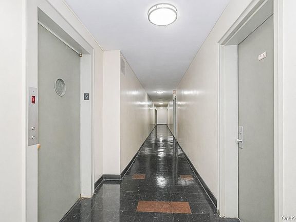 5th image of 2400 E 3rd Street #607