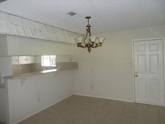 3rd image of 2010 Bamwick Dr