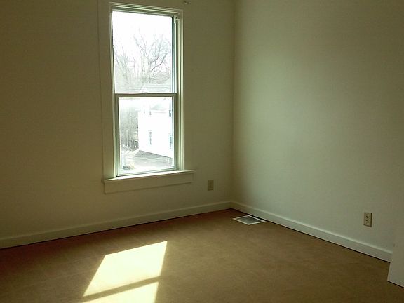 East Bed Room