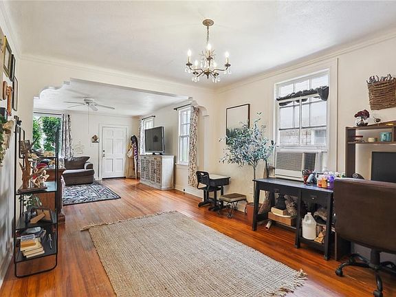 5th image of 7923-25 Belfast St