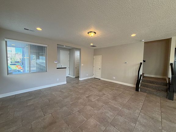 4th image of 12028 Zanjero Rd SE