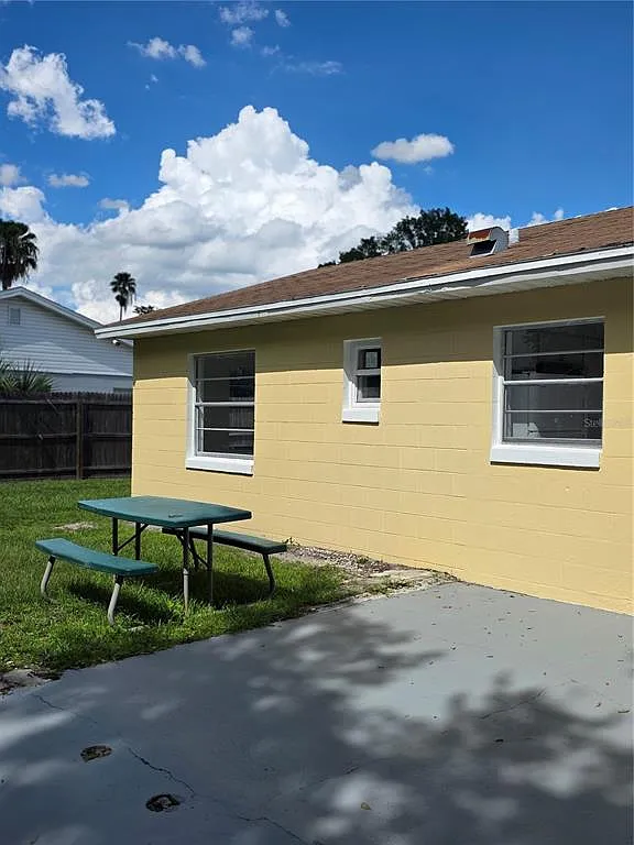 2 bed, 1.0 bath, 759 sqft, $1,850 — Photo 4