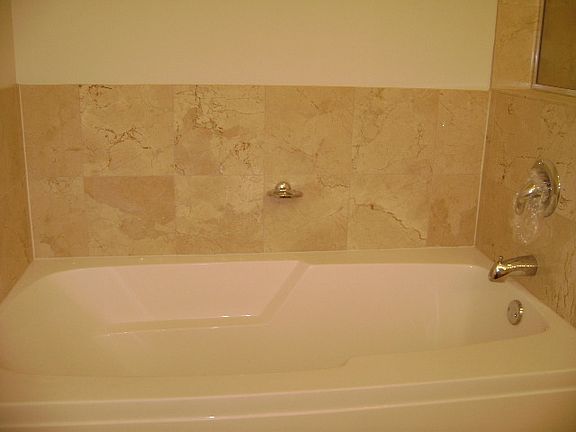 5th image of 420 E Waterside Dr Unit 701