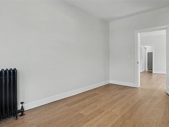 5th image of 158 N 15th St