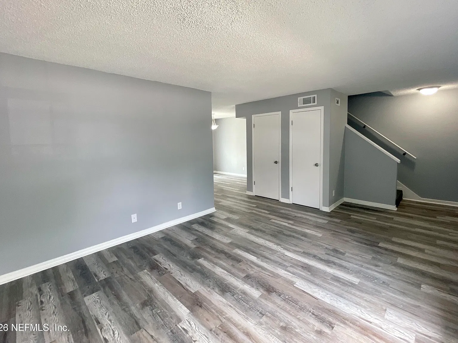 3 bed, 2.5 bath, 1265 sqft, $1,350 — Photo 3